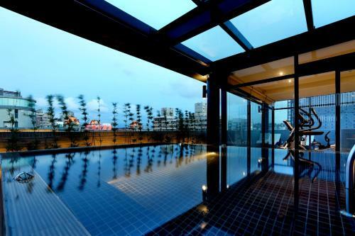 Hotel Kun Tour