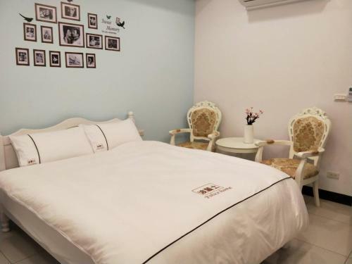 Hostal Police Home