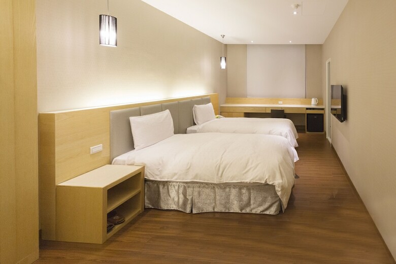 Ihotel