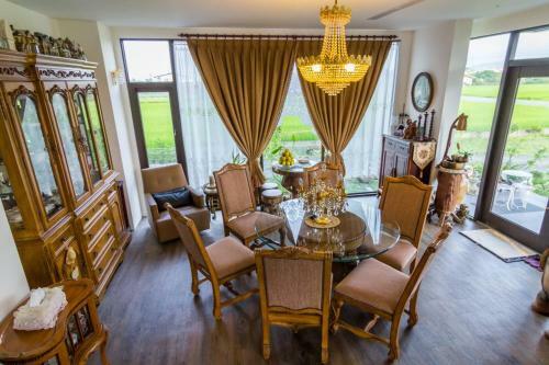 Tata House B&B
