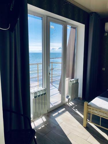 Hotel Holiday