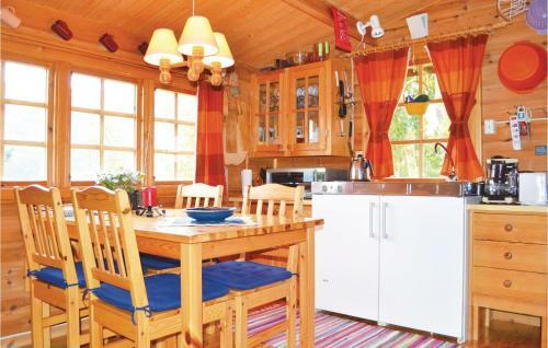 Holiday Home Norheimsund Rosselandvegen
