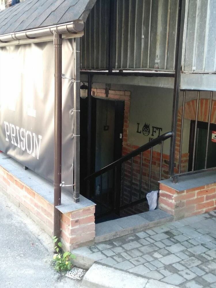 Albergue Lviv Loft Prison