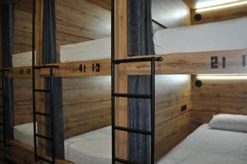 Full House Hotel & Capsule Hostel, Rivne