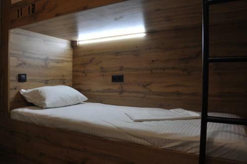 Full House Hotel & Capsule Hostel, Rivne