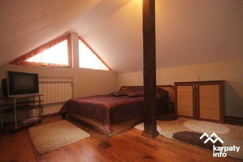 Hostal Chalet Trostian