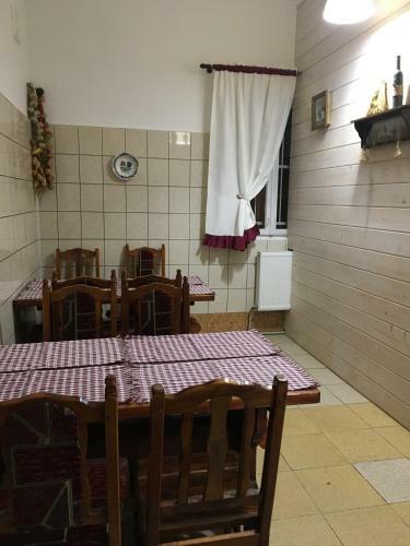 Hostal Zelemin