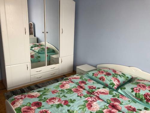 Apartment 7a, Lermontova, Centre