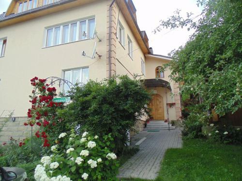 Hostal Sadyba U Lesi