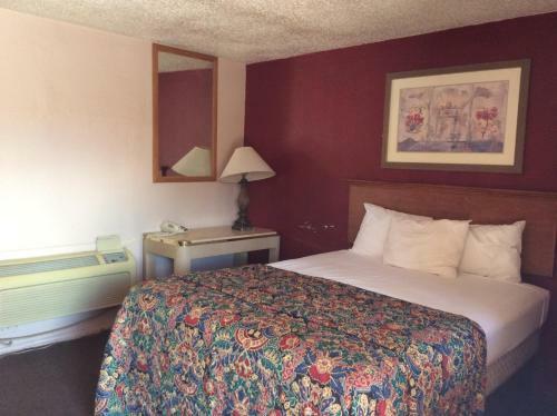 Hotel El Rancho Motel