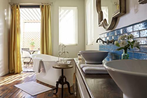 Posada Bespoke Inn, Cafe & Bicycles
