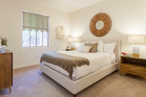 Sunrise House - Sedona Chapel District
