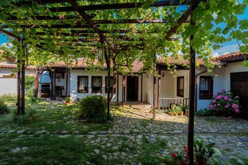 Villa The Zoev House
