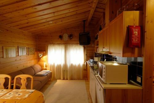 Lodge Hotel Jeris Log Cabins