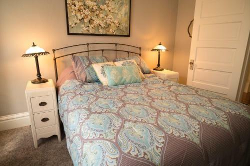 Bed & Breakfast Poppy Sister Inn