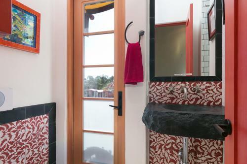 522 Garden Street Apartment Unit 3 Apts