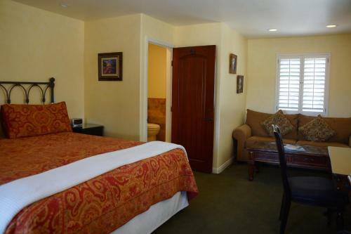 Hotel Castillo Inn At The Beach