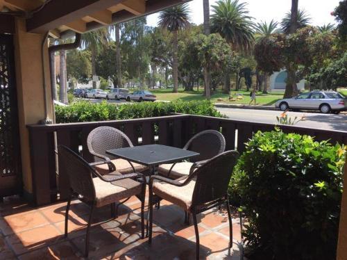 Hotel Castillo Inn At The Beach