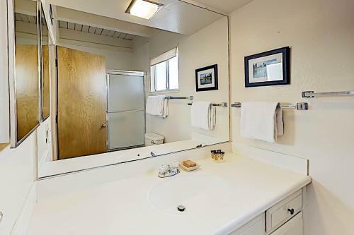 Apartamento 439 Ala Wai Blvd Condo