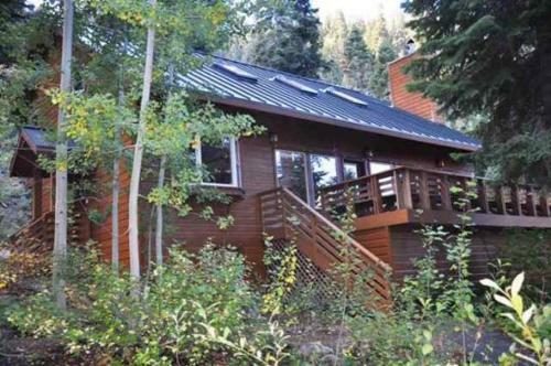 Eagles`s Eyrie Home