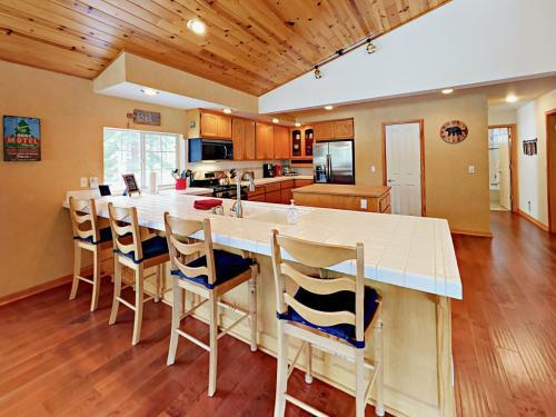 1212 Gold Dust Trail Home