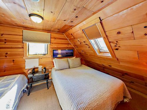 Mountain Cabin - South Lake Tahoe