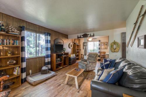 Spruce Grove Steamer Tahoe Cabin Condo