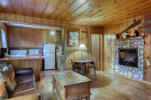 Spruce Grove Cabin Retreat