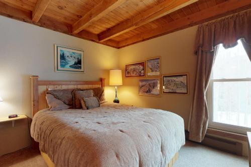 Lodgepole Landing
