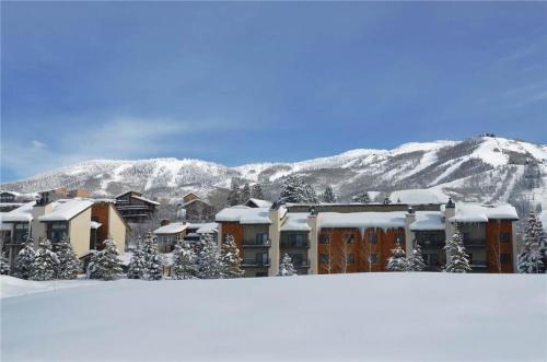 Rockies Condominiums - R2301
