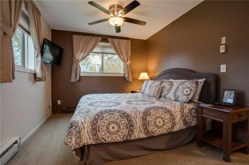 Shadow Run Condominiums - Shc19