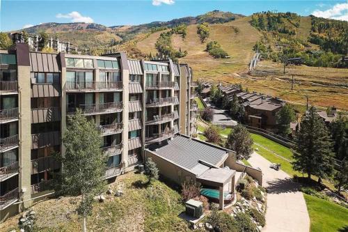 Bronze Tree Condominiums - Bt105