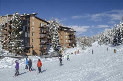 Storm Meadows East Slopeside - Se043