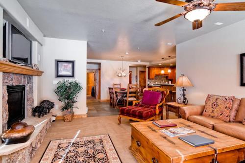 Torian Plum Creekside 514