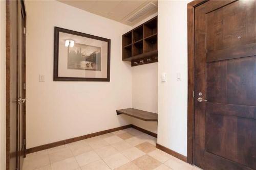 Howelsen Place - H305b