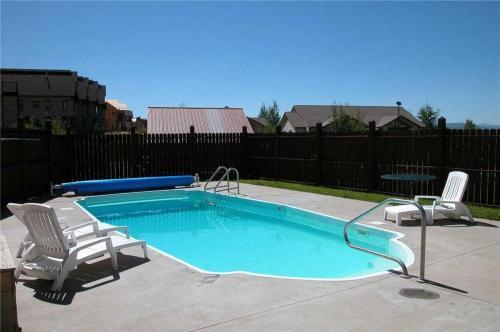 Shadow Run Condominiums - Sha32
