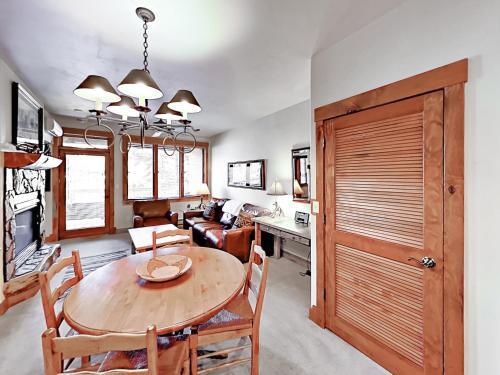 Apartamento 2920 Village Dr Condo Unit 2209