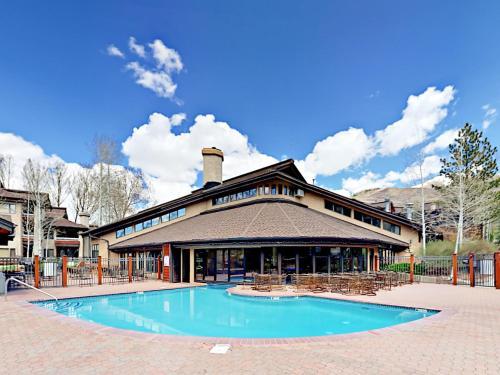Apartamento 2920 Village Dr Condo Unit 2209