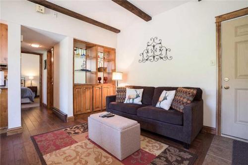Rockies Condominiums - R2125