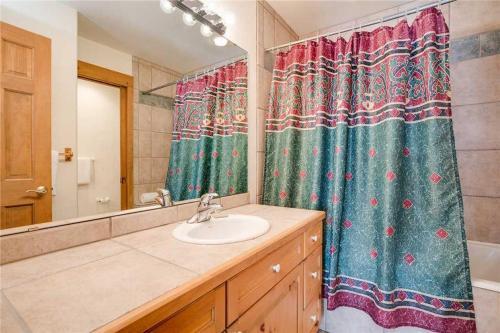 Saddle Creek Sc745
