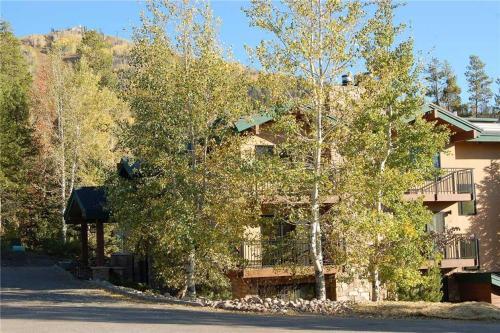 Scandinavian Lodge And Condominiums - Sl300