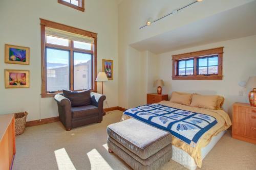 Upscale Majestic Valley Townhome
