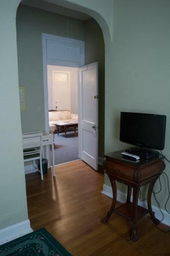 Bed & Breakfast La Plaza Inn