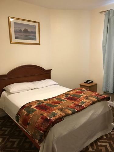 Waterbury Big Apple Motel