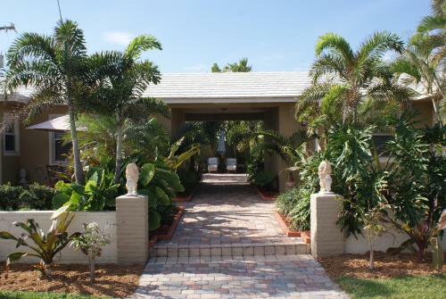 Hotel Atlantic Shores Vacation Villas