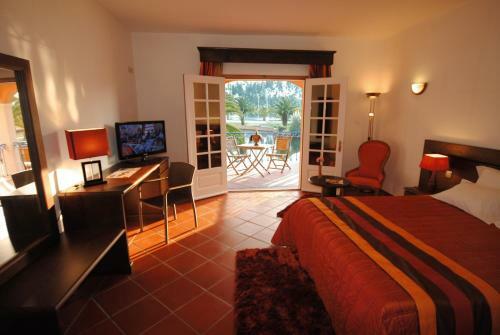 Hostal Herdade Lago Real