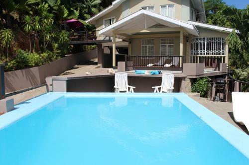 Stephna Residence