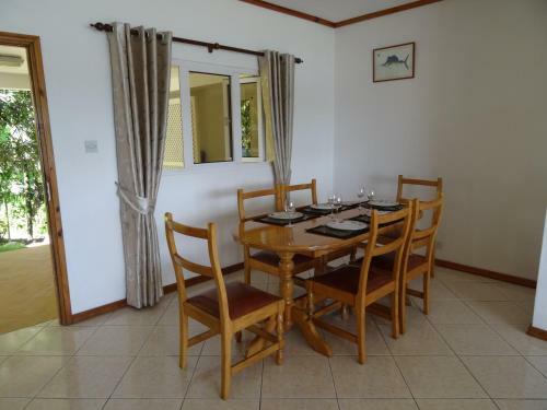 Lodge Sailfish Beach Villas