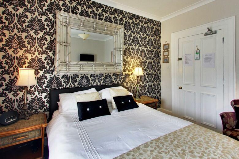 Hostal Robin Hill House