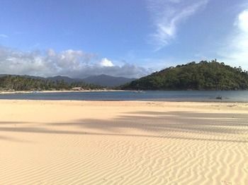 Hotel El Nido Four Seasons Beach Resort
